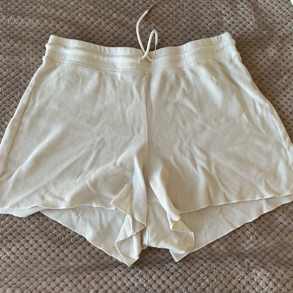 Mate the Label Thermal shorts in Bone
